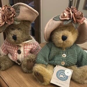 Boyds Bears Pink and White Stuffed Animals with Floral Hats